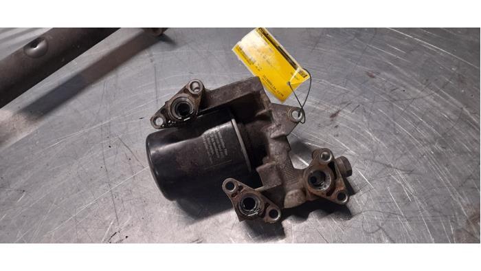 Oliefilterhuis van een Nissan Terrano, Ophalen of Verzenden, 3 maanden garantie, Gebruikt, Nissan