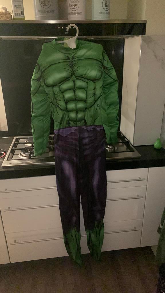 Hulk pak maat S, Ophalen of Verzenden, Zo goed als nieuw, Jongen of Meisje