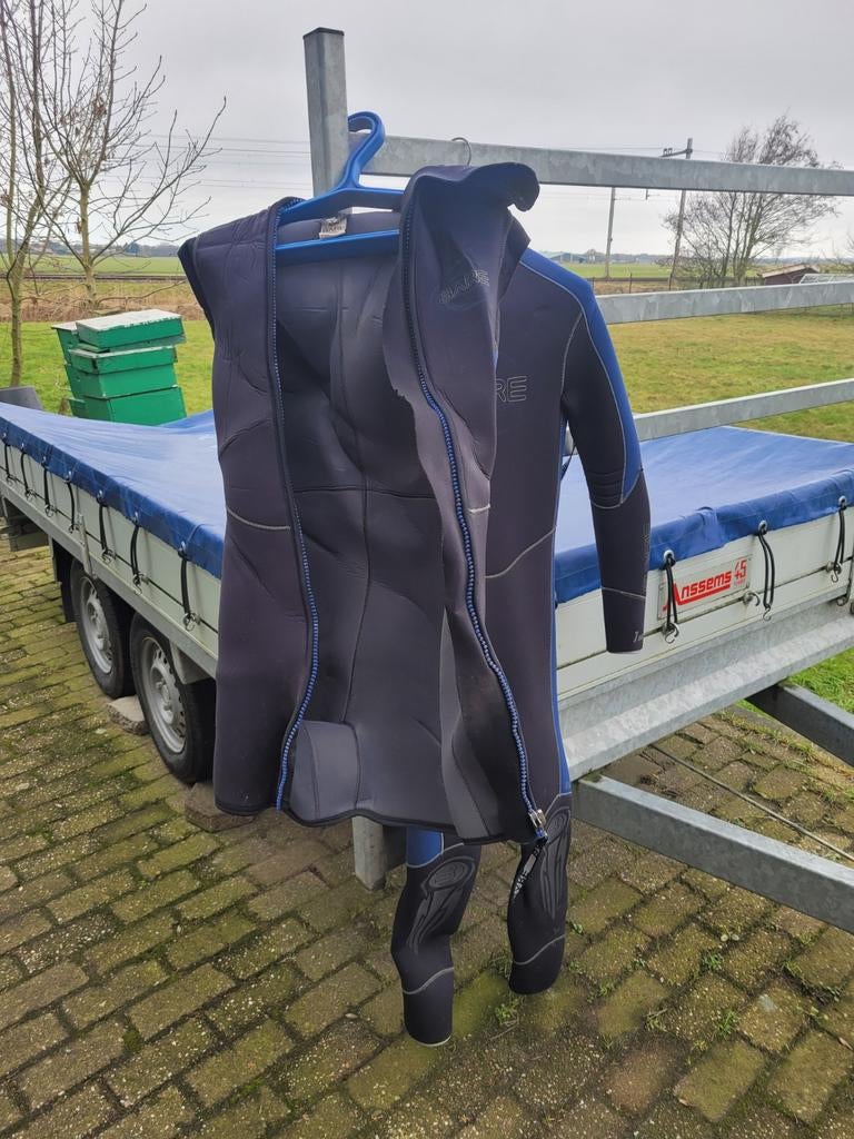 Duikpakken aaneboden, Ophalen, Zo goed als nieuw, Duikpak