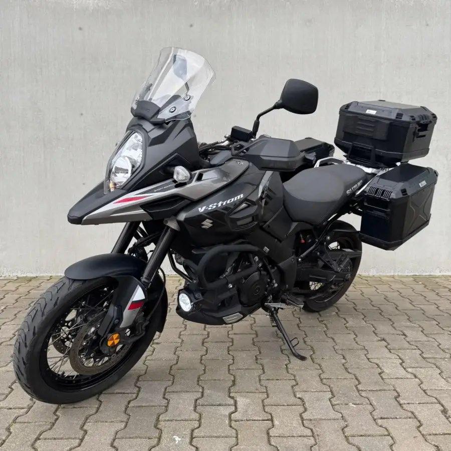 Suzuki 1000 V-Strom | 26-MJ-NR | 2018 | Marge, Motoren, Motoren | Suzuki, Cruise Control, 2 cilinders, Vespucci Nederland, Motorrijbewijs A