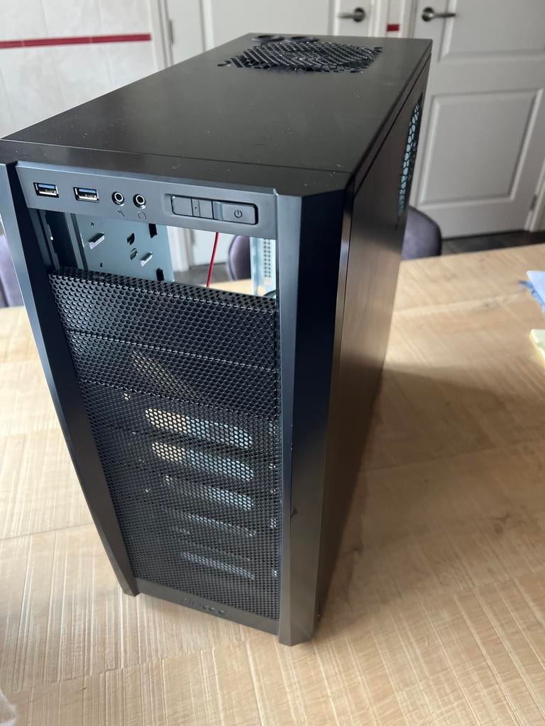 PC behuizing, Computers en Software, Computerbehuizingen, Ophalen of Verzenden, Gebruikt