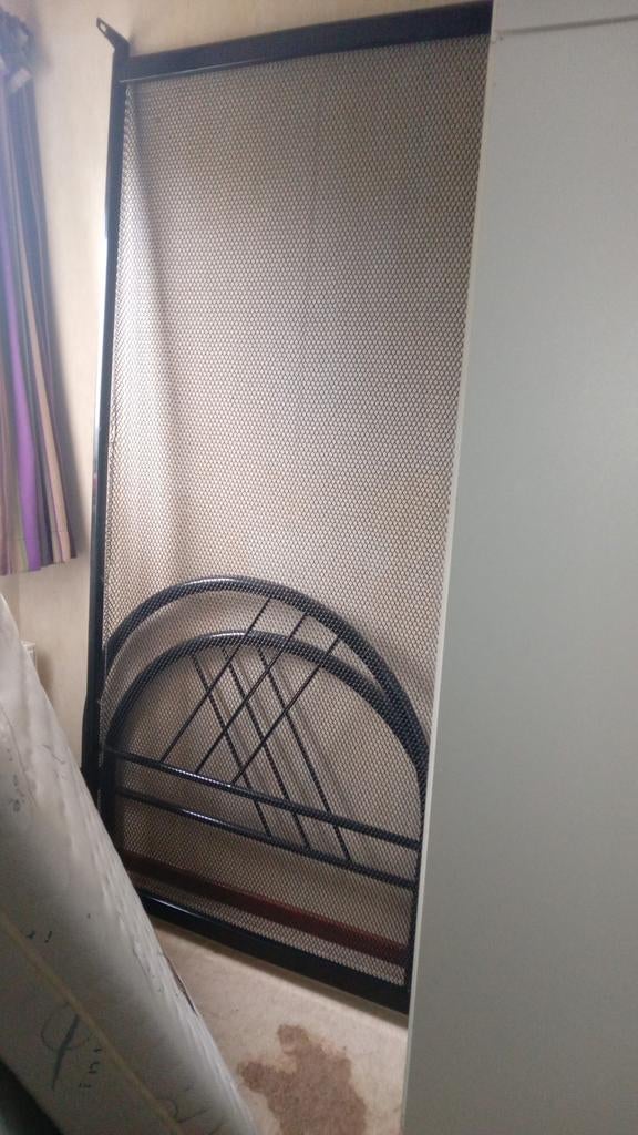 1 persoons bed spiraal metaal met of zonder matras, Ophalen, Eenpersoons
