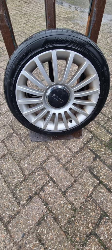 Fiat500 velg 16inch, Ophalen, Velg(en), 16 inch, Zomerbanden