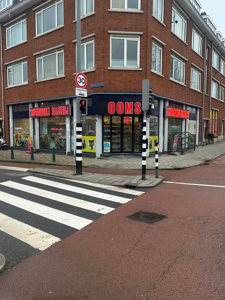 Winkel Supermarkt Slijterij Tabakshop Snackbar Rotterdam, Zakelijke goederen, Exploitaties en Overnames