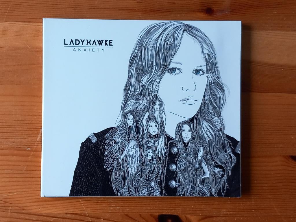 CD  Ladyhawke - Anxiety (2012)  **VERZ/OPH**, Ophalen, Zo goed als nieuw