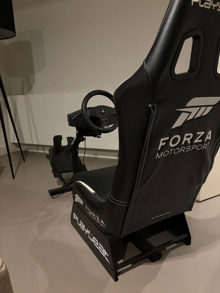 Playseat + stuur en pedalen, Ophalen, Zo goed als nieuw