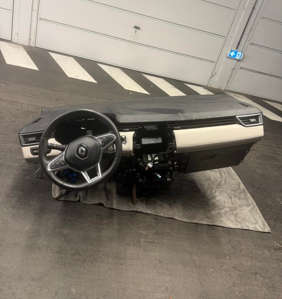 Renault Clio 5 dashboard compleet, Auto-onderdelen, Ophalen of Verzenden, Gebruikt, Renault