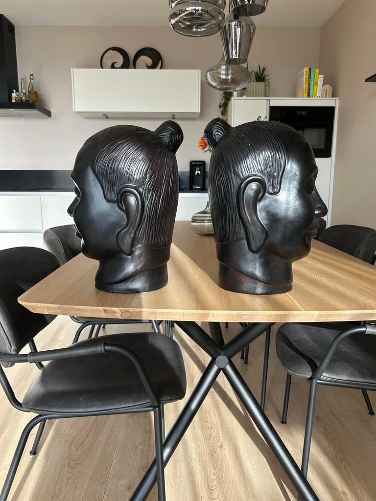 Twee Boeddha Hoofden Beelden - Zwart, Tuin en Terras, Tuinbeelden, Ophalen of Verzenden, Zo goed als nieuw, Overige materialen