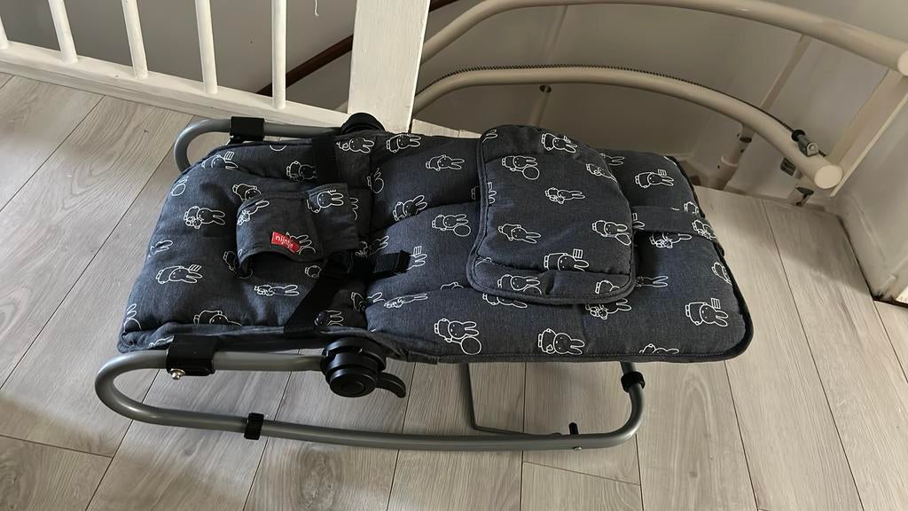 Nijntje donkerblauw stoel, Kinderen en Baby's, Wipstoeltjes, Ophalen of Verzenden, Zo goed als nieuw