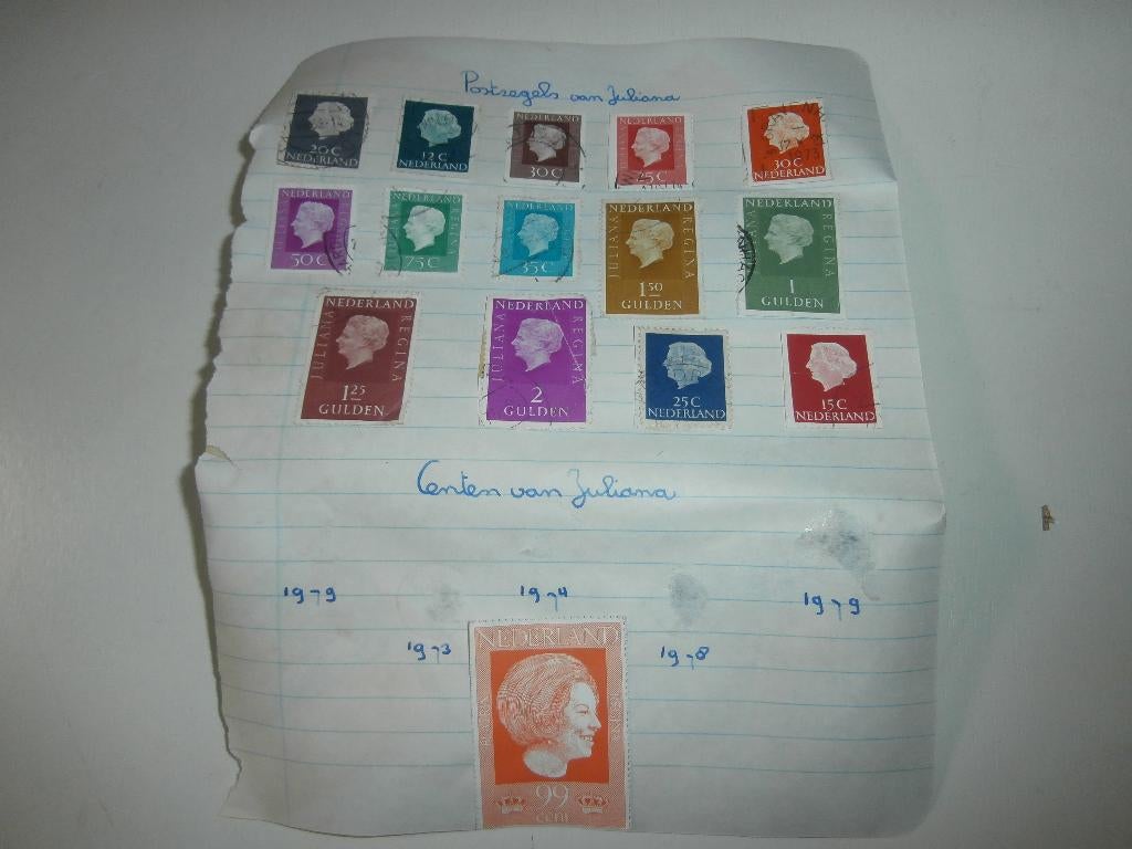 Postzegel met Juliana en Beatrix Koninklijk Huis Nederland, Postzegels en Munten, Postzegels | Nederland, Ophalen of Verzenden
