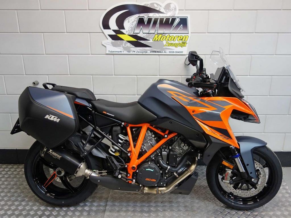 KTM 1290 Super Duke GT, 2 cilinders, KTM, Motorrijbewijs A, Bedrijf