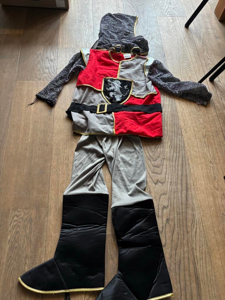 Ridderpak 4-6 jaar - Gebruikte staat, Kinderen en Baby's, Carnavalskleding en Verkleedspullen, Ophalen of Verzenden, Gebruikt