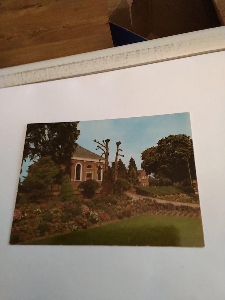 HETEREN.   NED.HERV.KERK, Verzamelen, Ansichtkaarten | Nederland, Ophalen of Verzenden