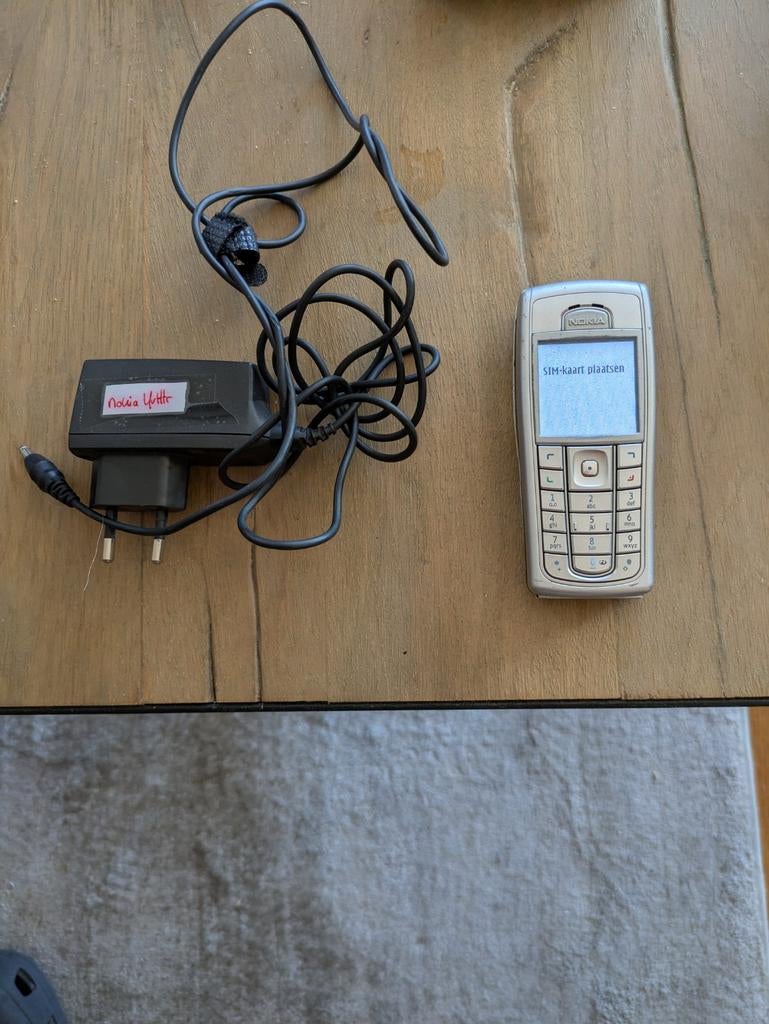 Nokia 6230i plus oplader, goede staat . Werkt prima, Telecommunicatie, Ophalen of Verzenden, Zwart