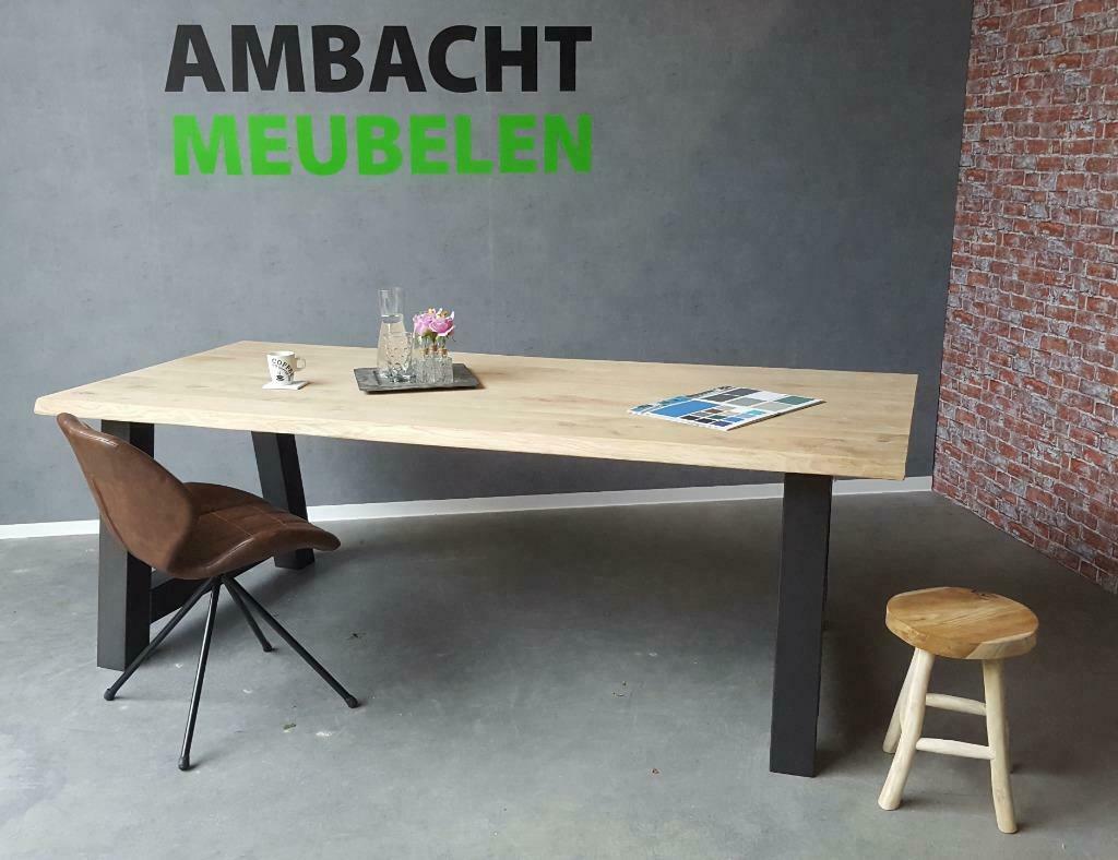 MASSIEF Boomstam tafel Eikenhouten tafels SHOWROOM OPEN !!, Ophalen of Verzenden, Nieuw, Eikenhout