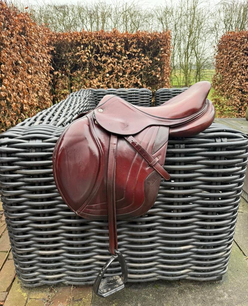 Prachtig CWD zadel SE02 – 17 inch – Zeer goed onderhouden, Dieren en Toebehoren, Ophalen, Zo goed als nieuw, Springen