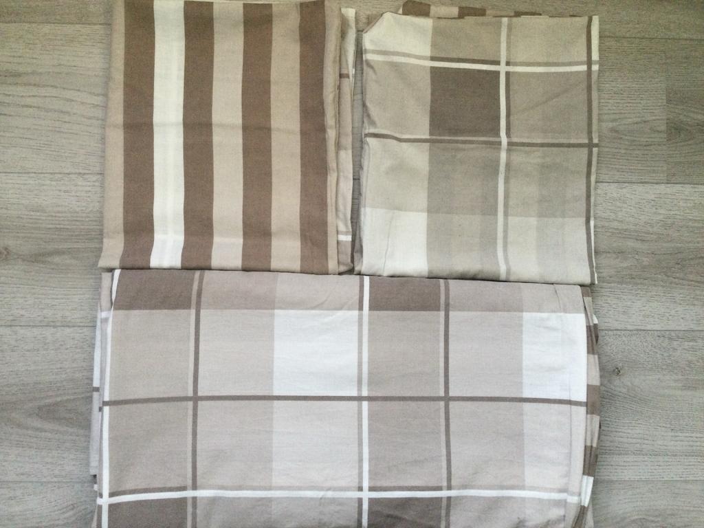 2x Dekbedovertrek 240x200/220 - Gebruikt, Gebruikt, Beige, Dekbedovertrek, Tweepersoons