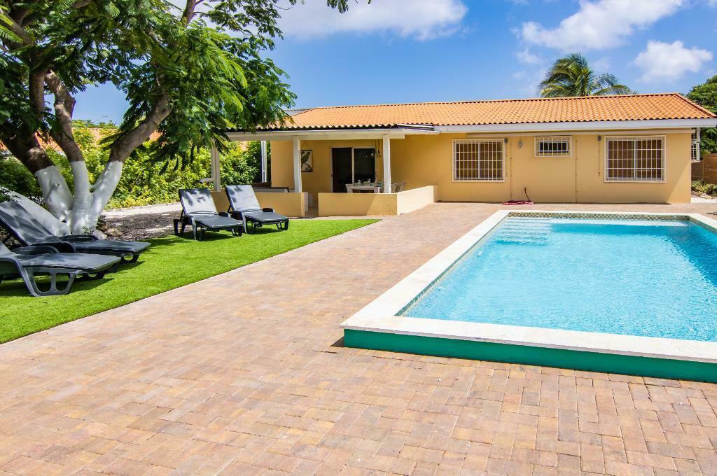 Villa op Curacao 6+1 pers met prive zwembad - Villa Montana, Dorp, Wasmachine, Curaçao, Eigenaar