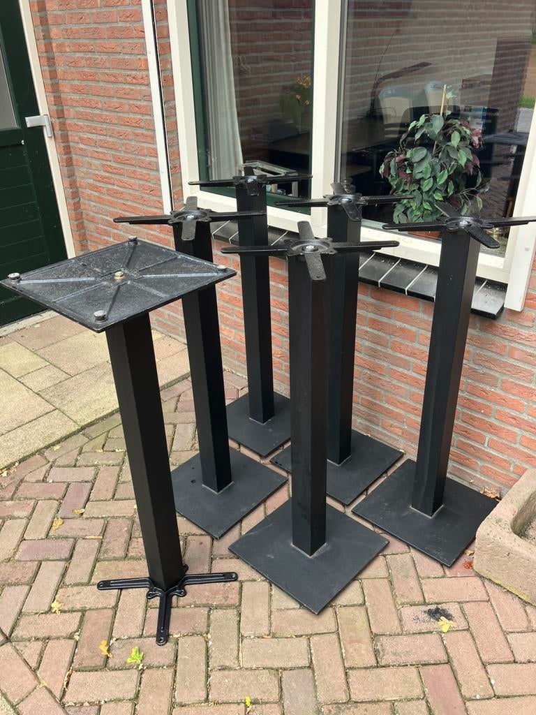 Z.g.a.n. Horeca onderstel voor statafel, Huis en Inrichting, Tafels | Statafels, Ophalen, Zo goed als nieuw