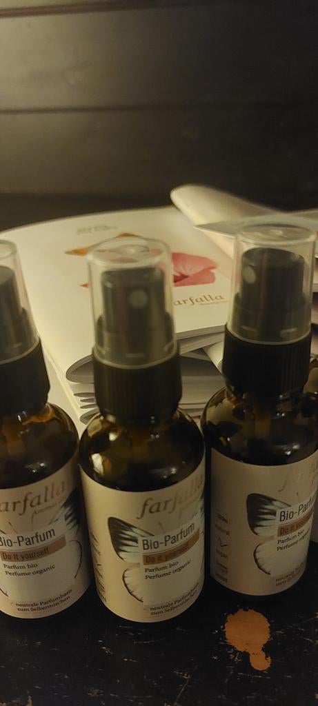 EcoFarfalla pakket met lavendel roller, parfum basis en meer, Sieraden, Tassen en Uiterlijk, Uiterlijk | Parfum, Gebruikt, Ophalen of Verzenden