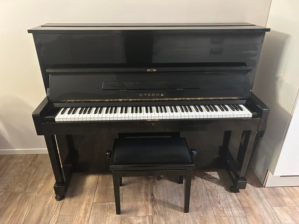 Eterna 1 piano (Yamaha), Ophalen, Zwart, Zo goed als nieuw, Piano