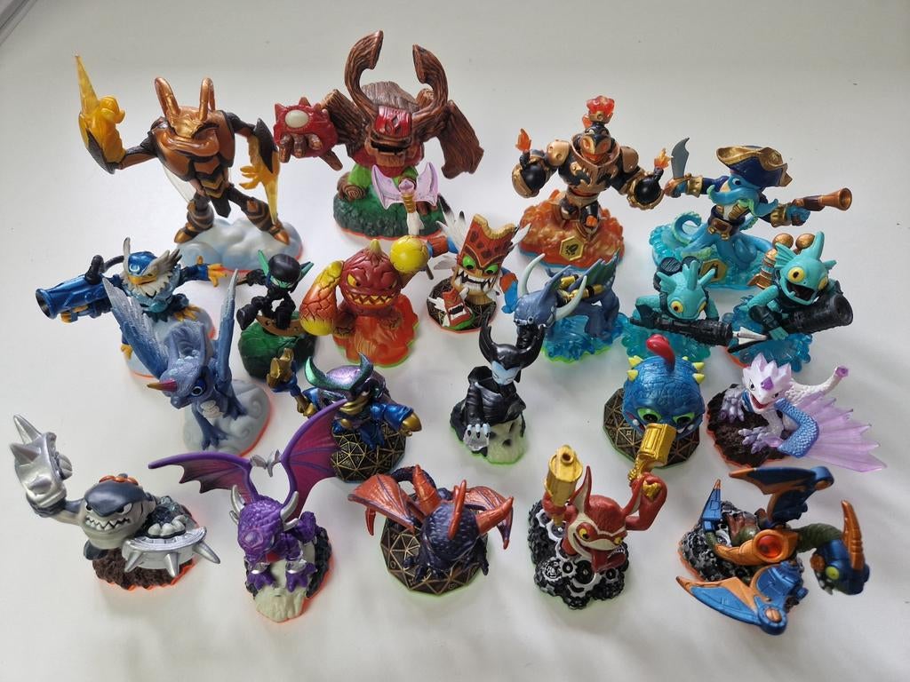 Skylanders 21 stuks. Bundel of individueel, Ophalen, Zo goed als nieuw