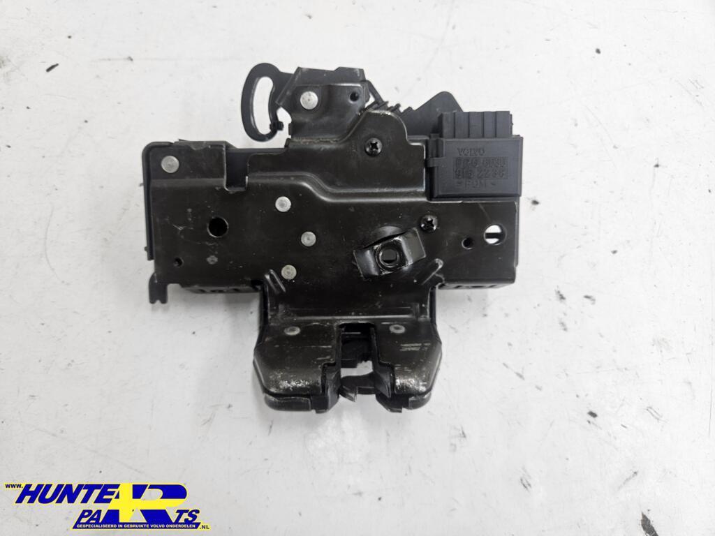 Achterklep slotmechanisme Volvo V70 ('97-'00) 9152238, Gebruikt, Ophalen of Verzenden, Volvo, Volvo