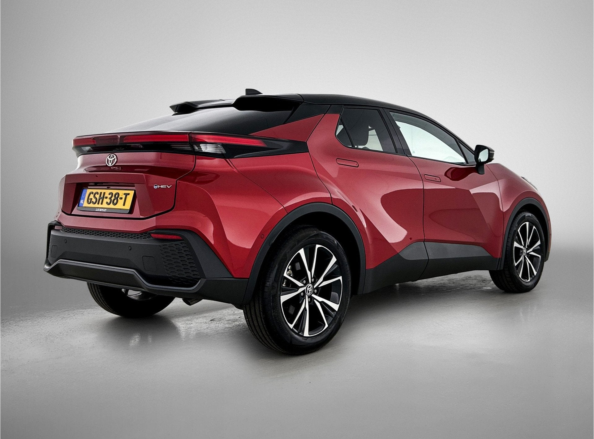 Toyota C-HR 1.8 Hybrid 140 First Edition | Full LED Adaptive, Auto's, 12 maanden, Stof, 4 cilinders, 122 pk