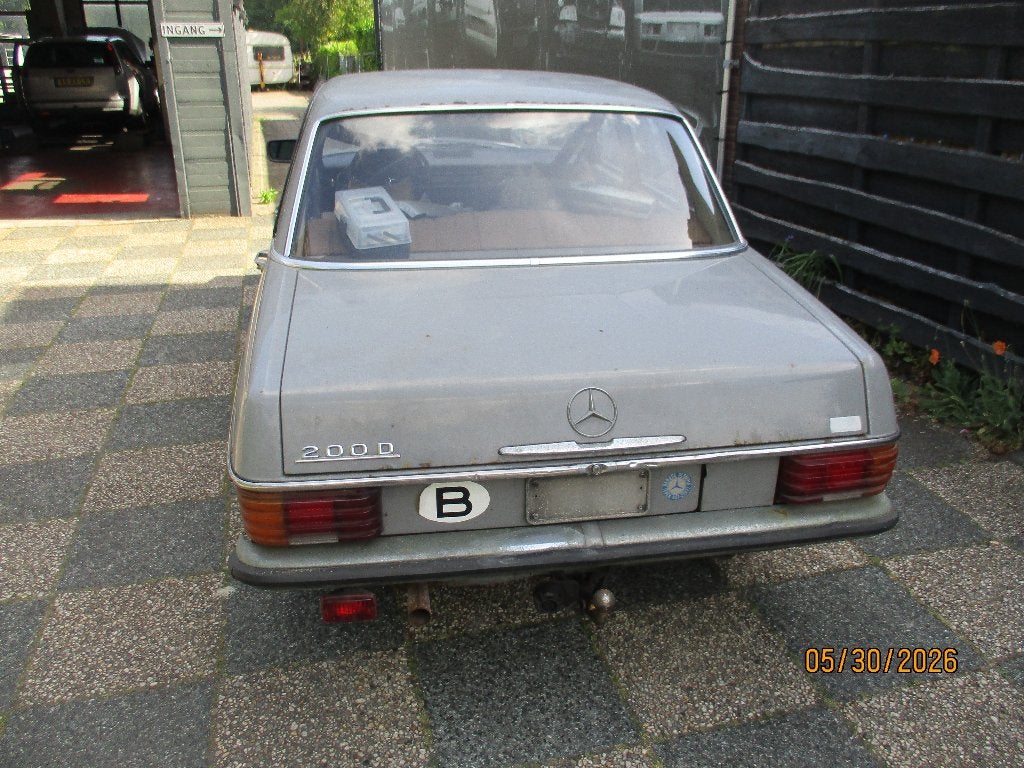 Schuurvondst: Mercedes 115 200D Bar 8, foto 3