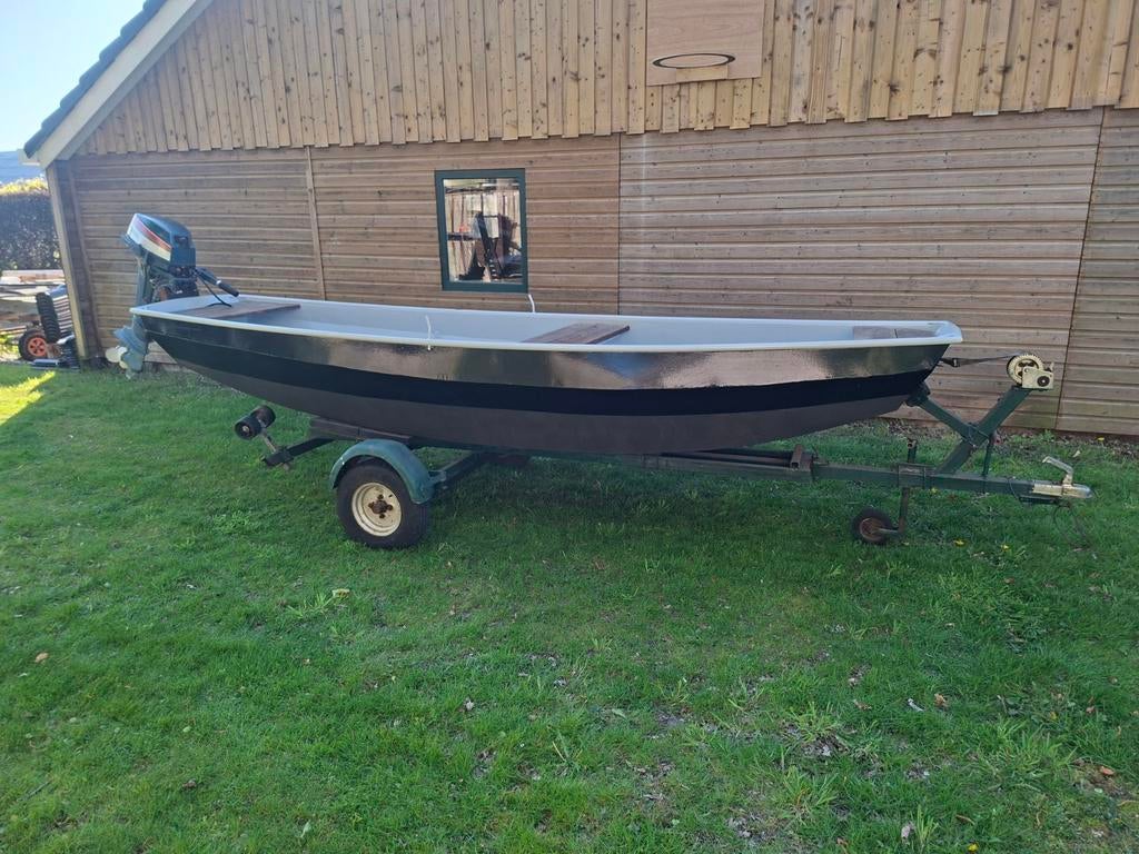 Stalen schouw met  Yamaha 9.9 2-takt buitenboordmotor, Watersport en Boten, Ophalen, 10 tot 30 pk, Gebruikt, Staal