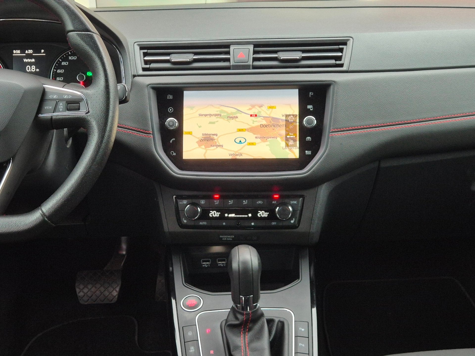 Seat Arona 1.0 TSI FR Launch Edition 116PK 5drs AUTOMAAT cli, Auto's, Stof, Gebruikt, 116 pk, 49 €/maand
