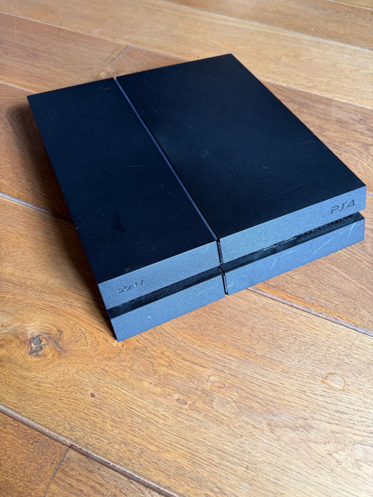 Sony PlayStation 4 (PS4) met twee controllers, Gebruikt, Met 2 controllers, Ophalen of Verzenden, 1 TB