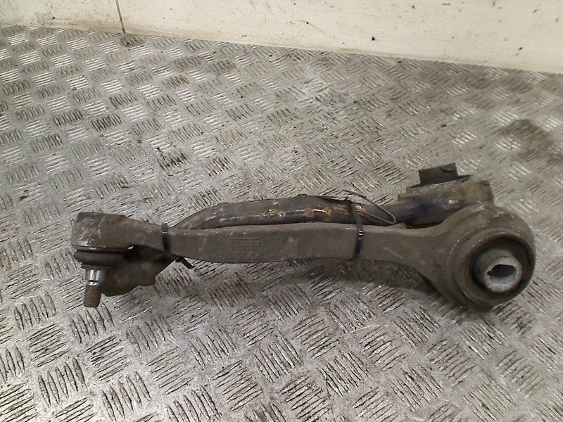 Draagarm Rechts Voor SET Mercedes-Benz CLK (C209) 2003, Gebruikt, Mercedes-Benz AG, Mercedes-Benz, Mercedesstraße 120, Stuttgart 70372, , Duitsland