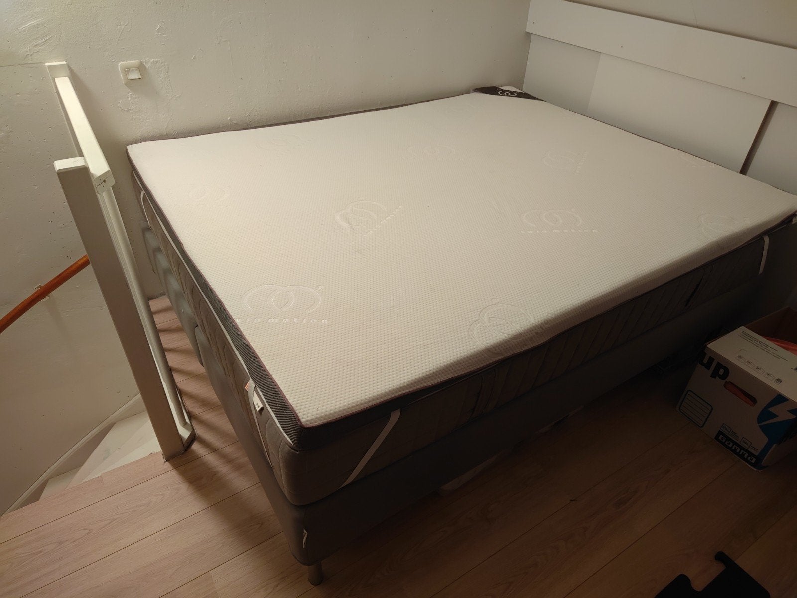 Espevar, Höväg Tweepersoons bed 160*200cm incl luxe topper!, Huis en Inrichting, Ophalen, Tweepersoons, 160 cm