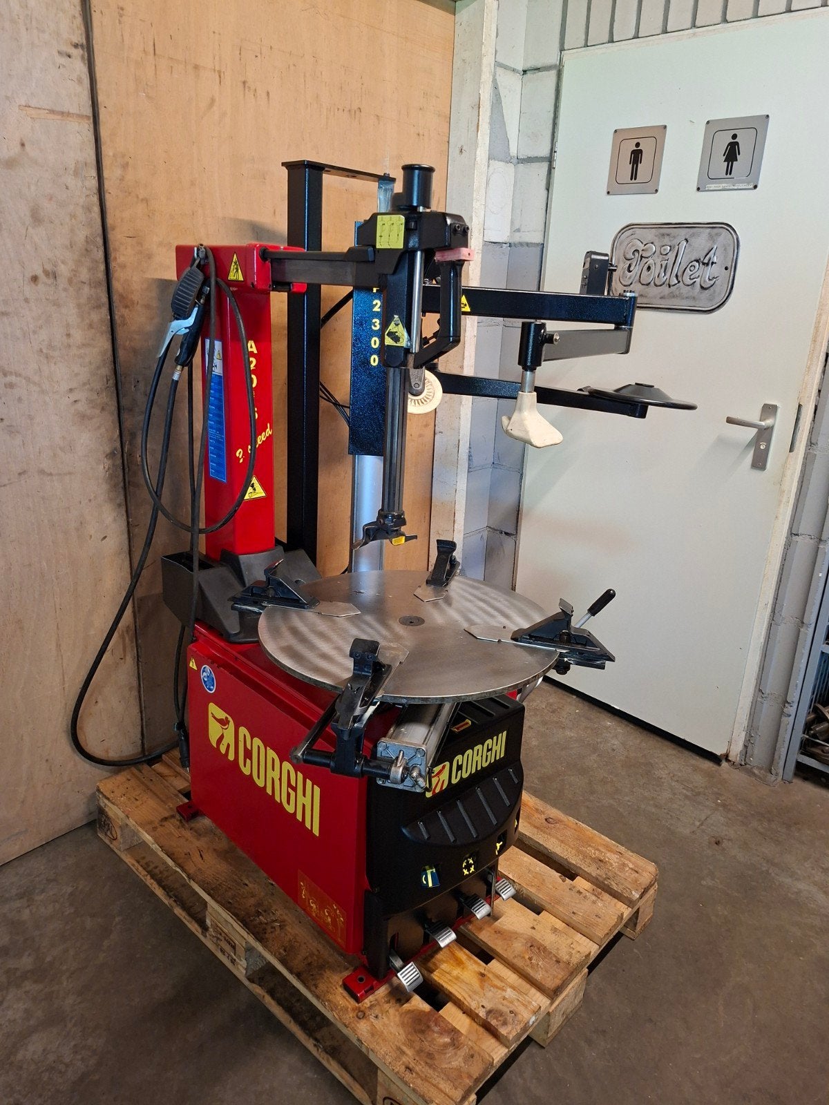 Banden apparaat Corghi a2015 hulparm Bandenmachine, Auto diversen, Ophalen