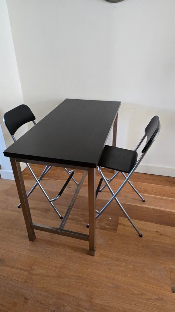 Zwarte bartafel met metalen onderstel, IKEA, Ophalen, Gebruikt, Overige materialen, Tot twee personen
