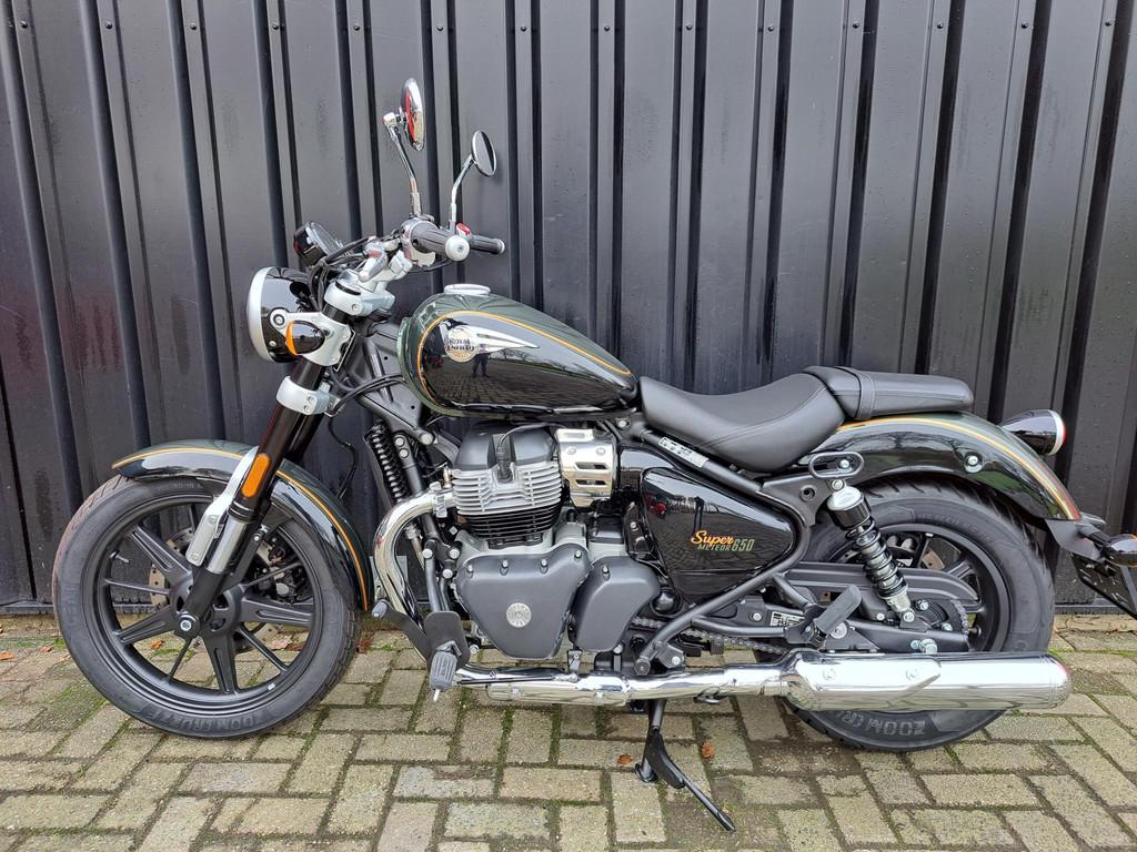 Royal Enfield Super Meteor 650, LED Verlichting, 648 cc, Chopper, Bedrijf