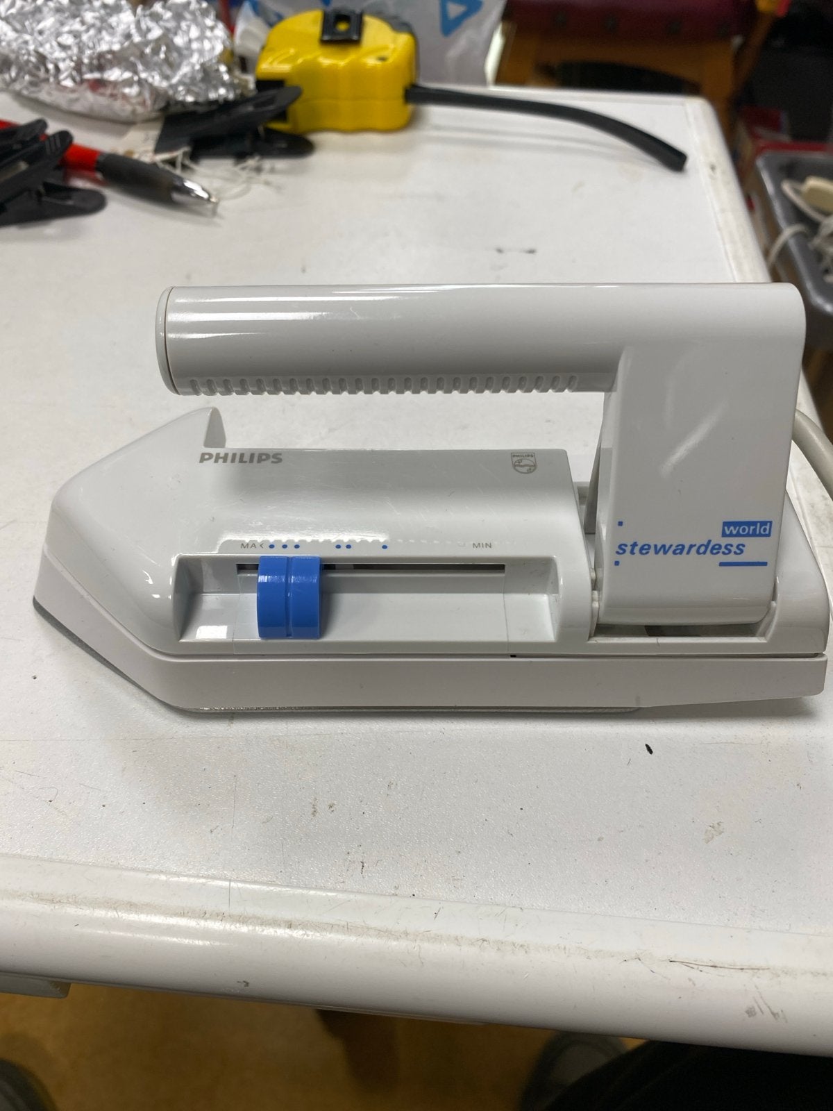 Philips World Stewardess Reisstrijkijzer - Compact en Handig, Ophalen of Verzenden, Gebruikt, Strijkijzer met snoer