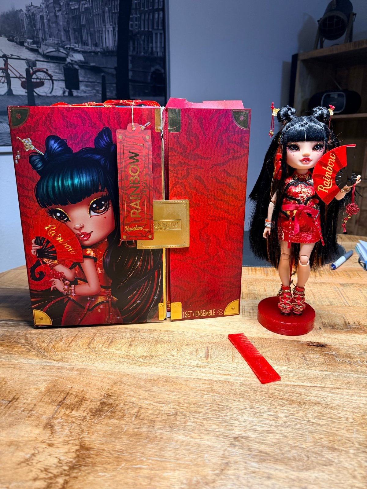 Rainbow High Chinese New Year Collector Doll, Kinderen en Baby's, Speelgoed | Poppen, Ophalen, Zo goed als nieuw, Overige typen
