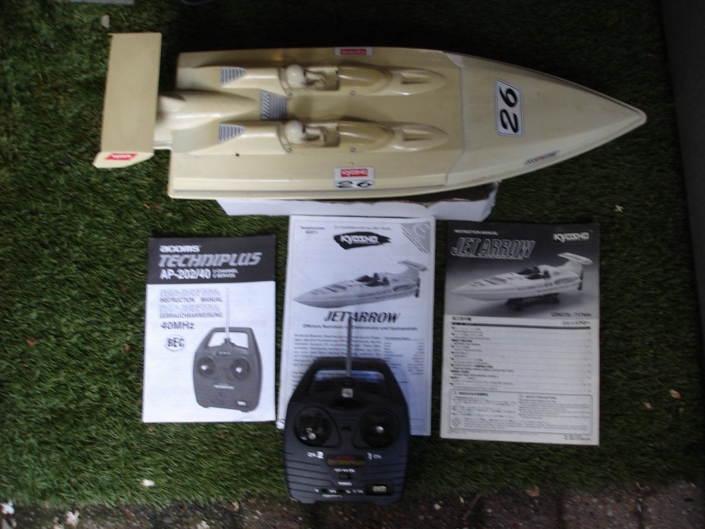 Kyosho Jet Arrow vintage rennboot jaren 90, Ophalen, Gebruikt
