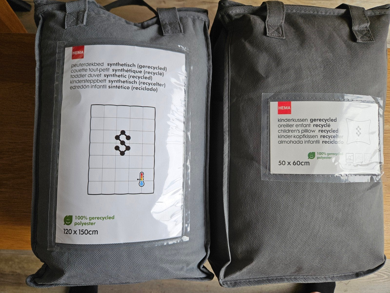 Peuterdekbed (120x150) + kussen (50x60, nieuw!) van de Hema, Ophalen, Gebruikt, Jongetje of Meisje, Wit