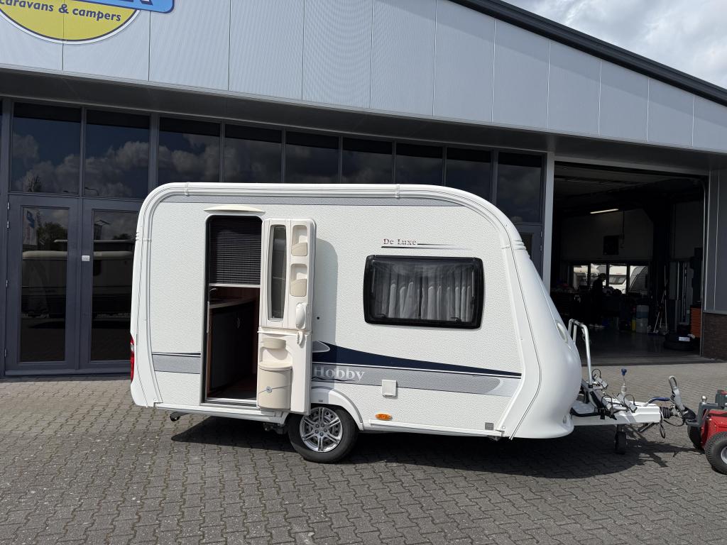 Hobby De Luxe 350 TB Kompakt + WC + Mover 850KG BJ 2012, Hobby, Tot en met 2, Bedrijf, Treinzit