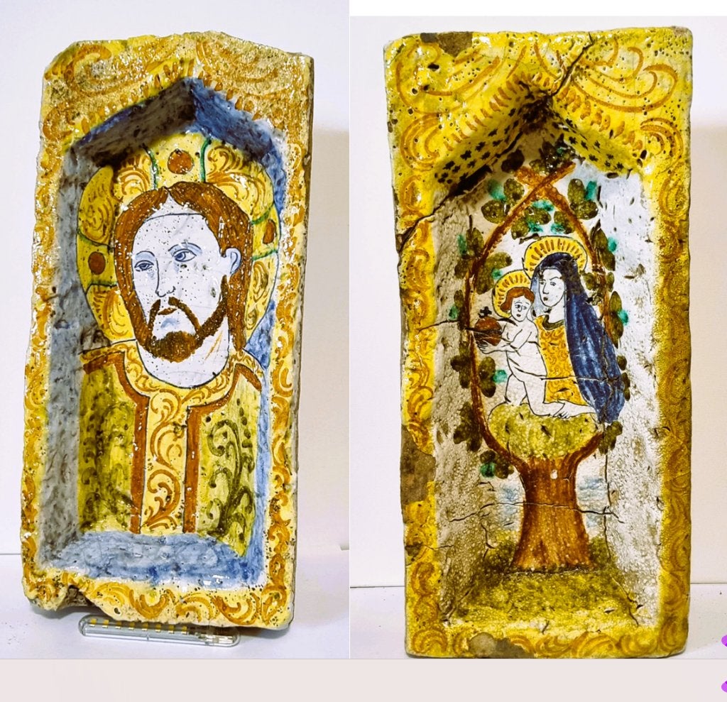 2 religieuze terracotta nissen., Ophalen of Verzenden