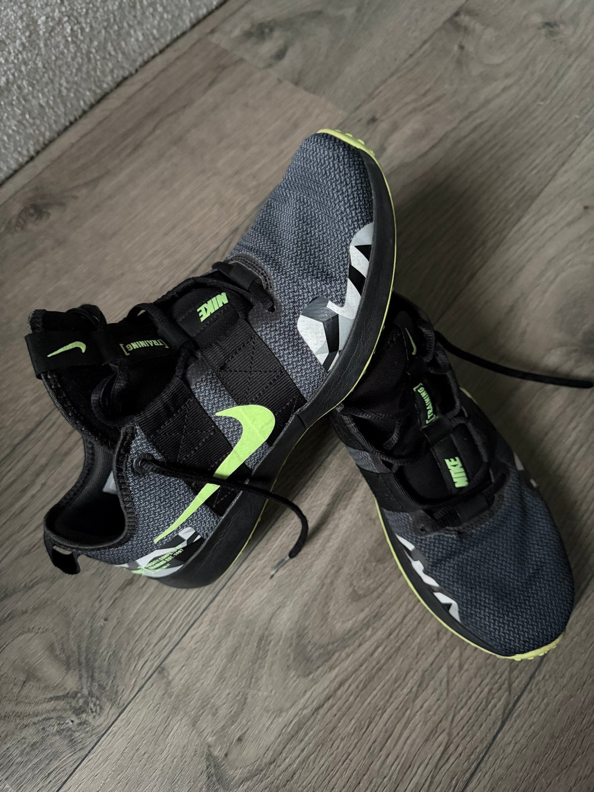 Nike Varsity Compete TR 3 Trainingsschoenen - Maat 42.5, Ophalen of Verzenden, Gedragen, Zwart, Sneakers of Gympen