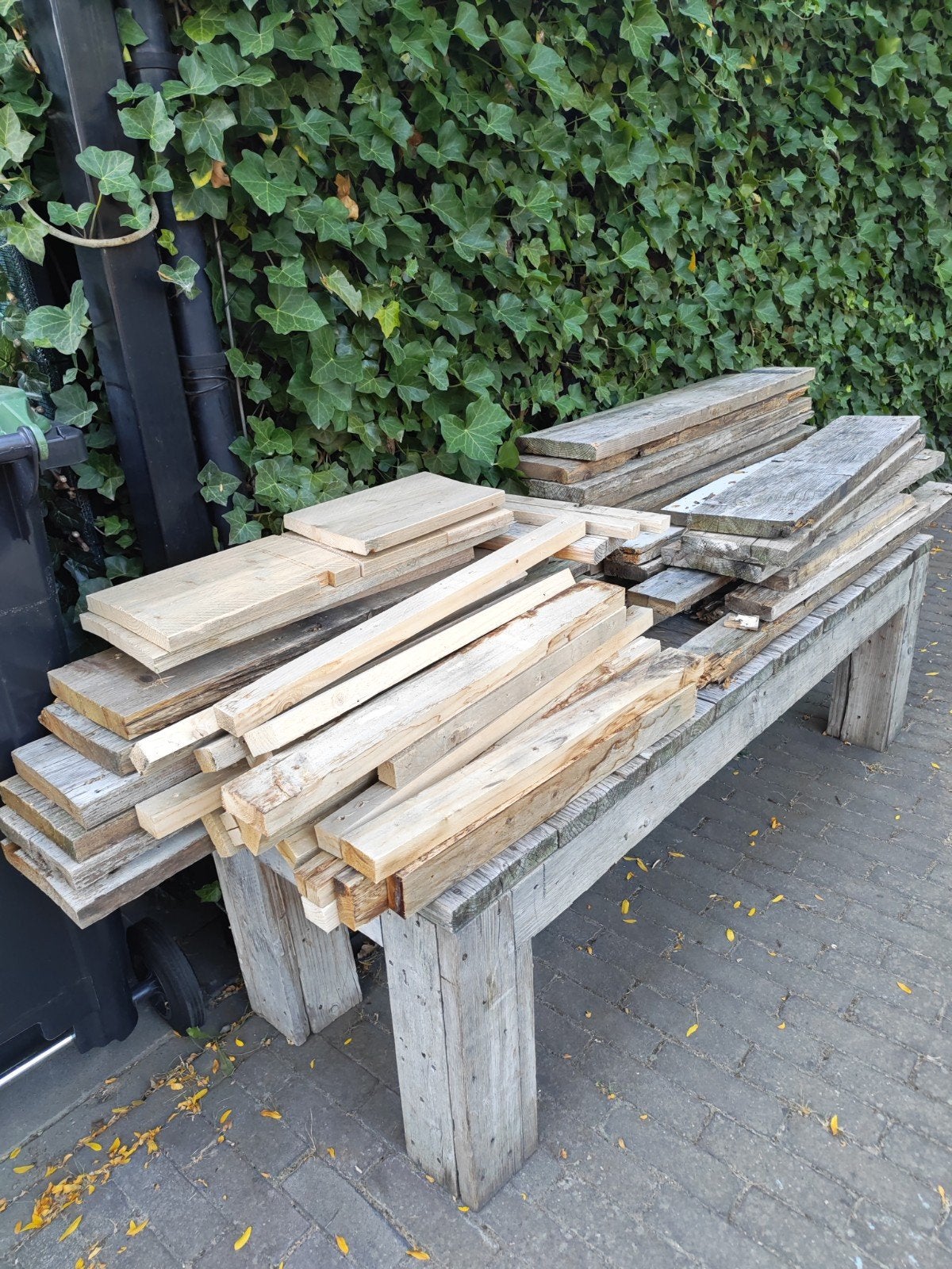 Diverse partij gebruikt hout: planken en balken, Doe-het-zelf en Verbouw, Hout en Planken, Ophalen, Gebruikt, Minder dan 25 mm