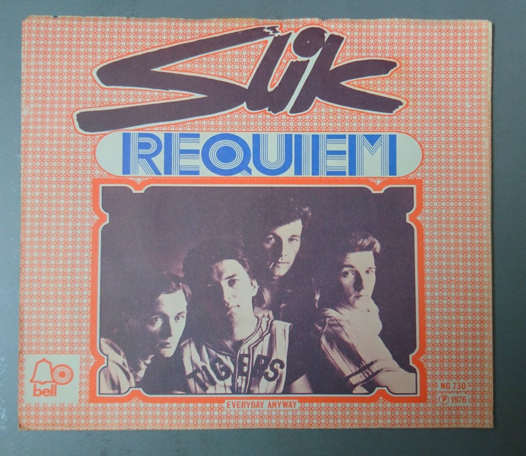 Single van Silk Requiem en Everyday, Ophalen of Verzenden, Zo goed als nieuw, 7 inch, Pop