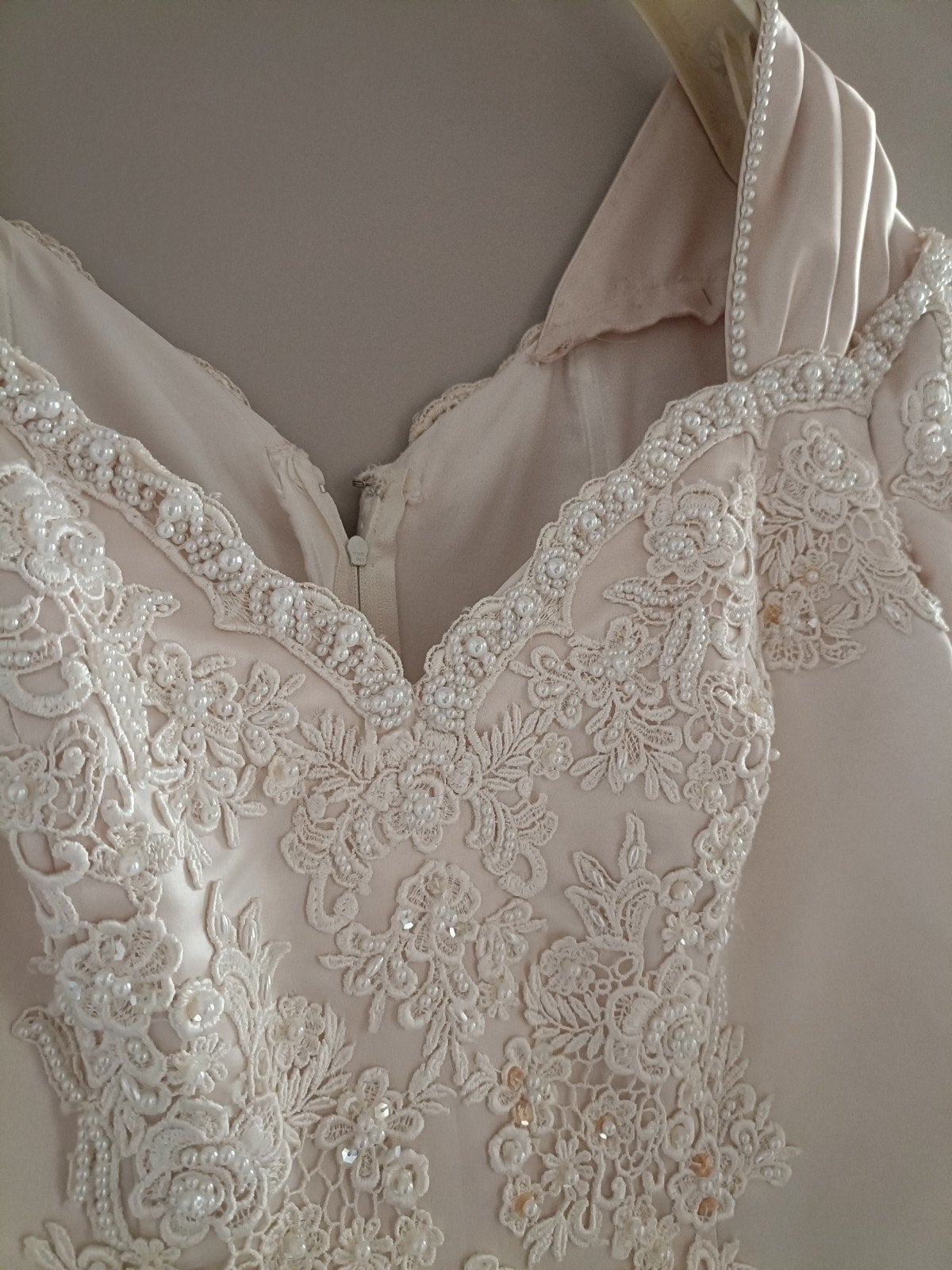 mooie jurk, trouwjurk, koninginnejurk, oktober fest jurk, Trouwjurk, Beige, Ophalen of Verzenden, Onbekend