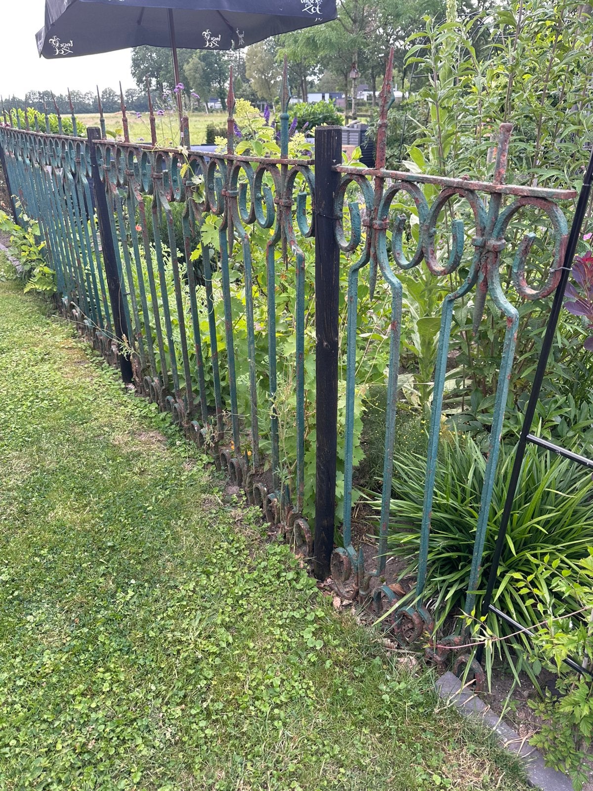 Antiek ijzeren tuinhek uit kloostertuin, Ophalen, Gebruikt, IJzer, Tuinhek