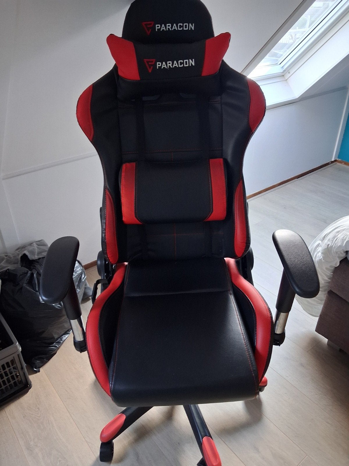 Paracon Gaming Bureaustoel Zwart/Rood, Ophalen, Zwart, Zo goed als nieuw, Gaming bureaustoel