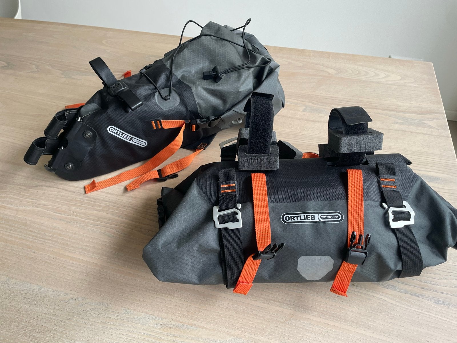 Ortlieb Bikepacking Tassen Set: Zadeltas en Stuurtas, Ophalen, Gebruikt